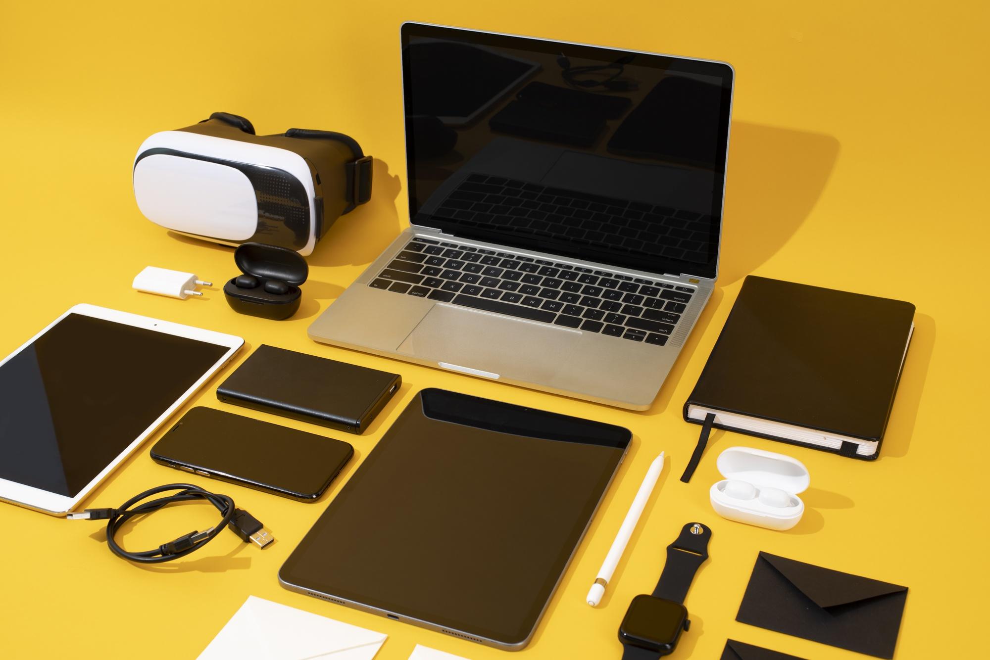 Computer & Electronic Device