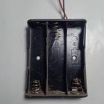 BATTERY CASE FOR 3 HOLE